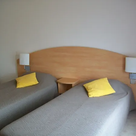 Hotell Des Graves Lascelle