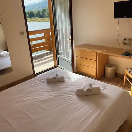 Des Graves Hotel Lascelle